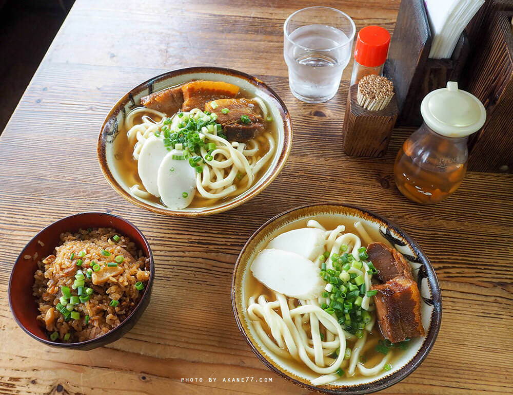 沖繩美食⎮岸本食堂 沖繩麵與會懷念的沖繩炊飯