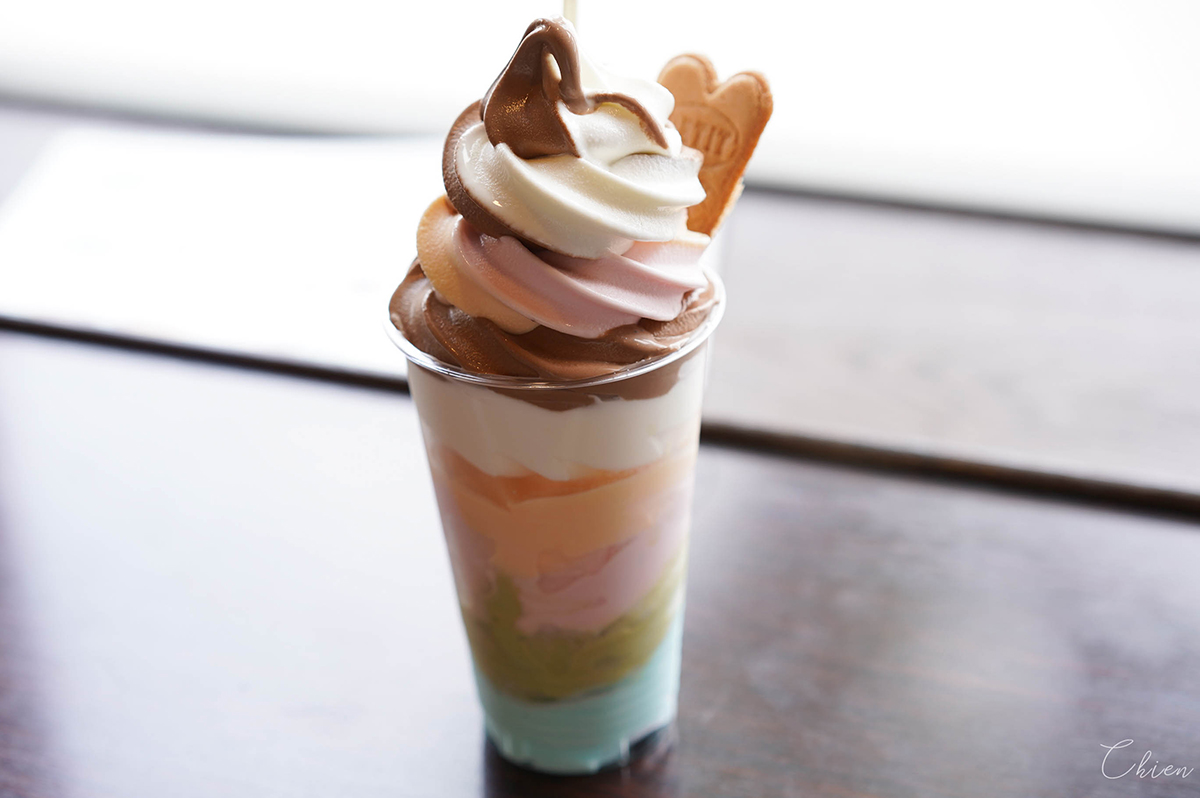 小樽美食咖啡 北ㄧ哨子 彩虹冰淇淋