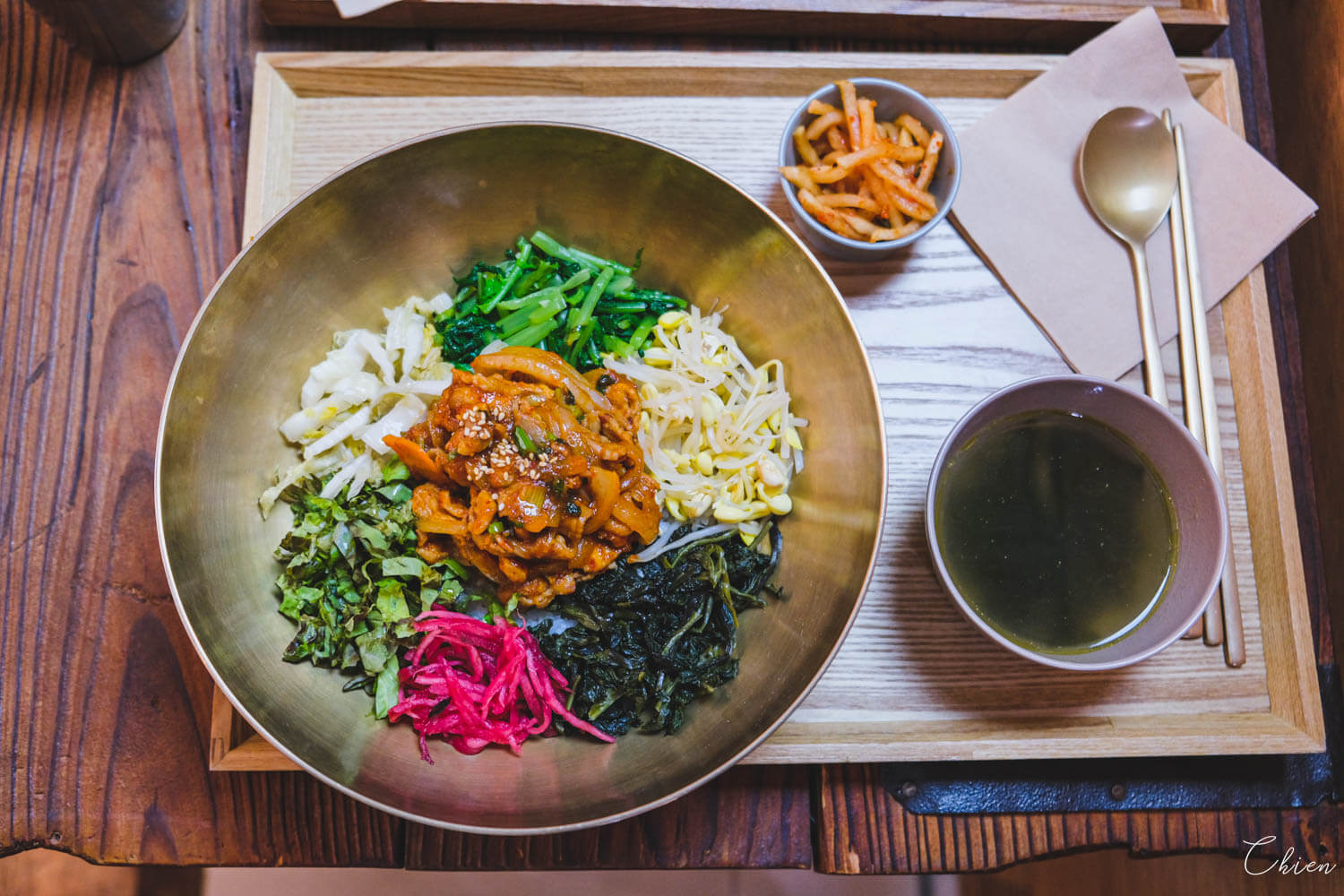 三清洞韓式拌飯：꽃밥에피다 