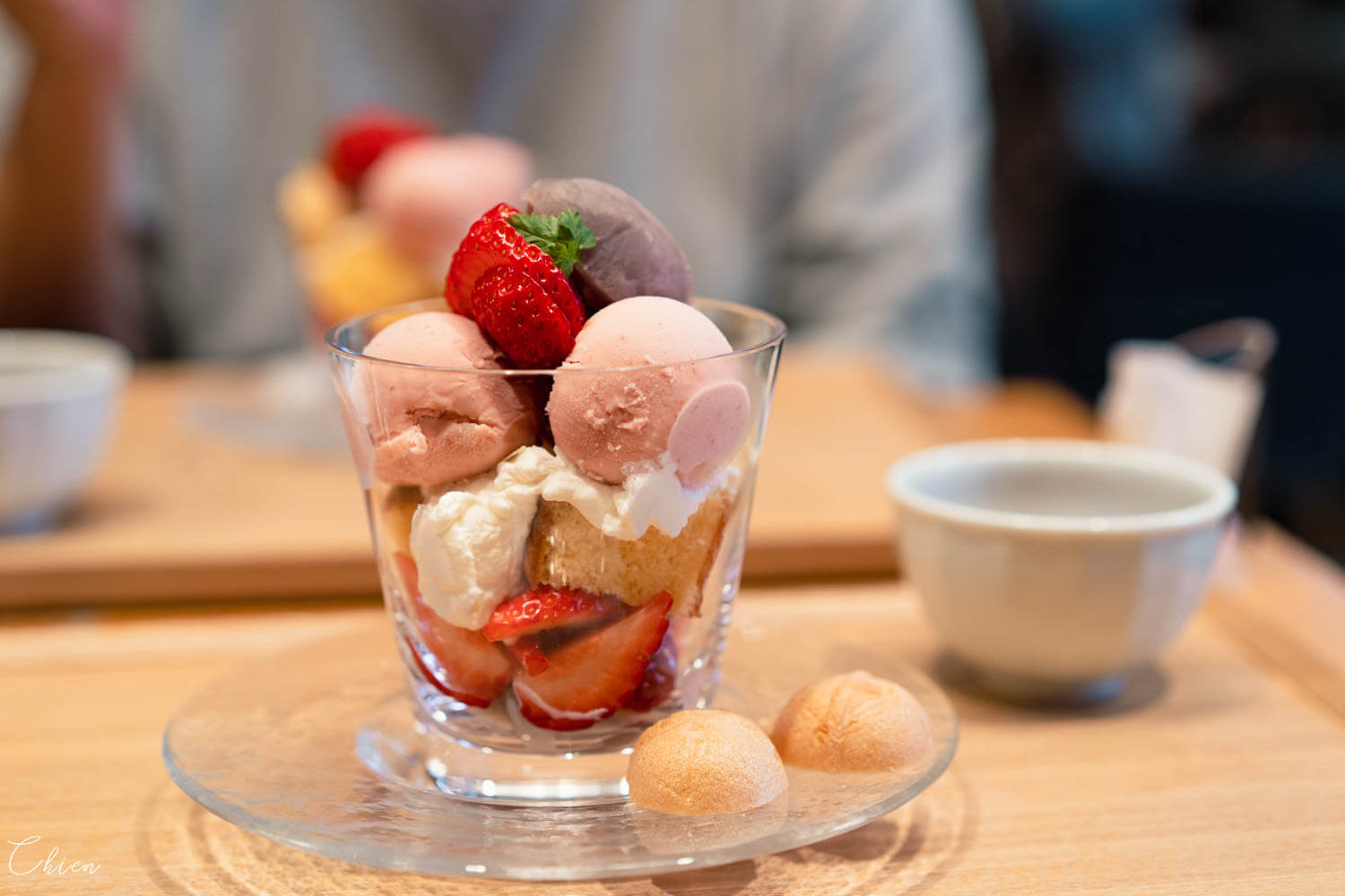 福岡和菓子老店「博多 鈴懸本店」草莓百匯冰淇淋