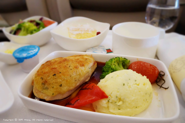 Asiana 韓亞航空：日本東京(NRT) - 韓國首爾(ICN) 商務艙飛機餐